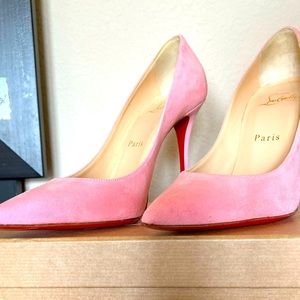 CHRISTIAN LOUBOUTIN decollete suede pumps